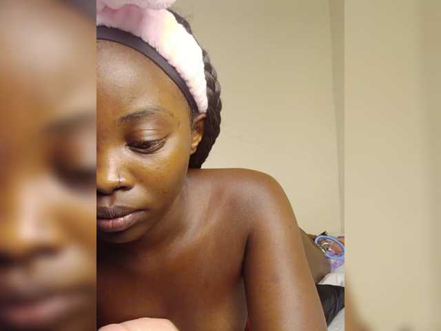 Chocolateboo598 live cam on BongaCams