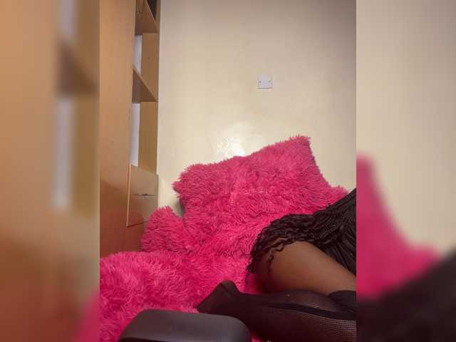Chocolateboo598 live cam on BongaCams