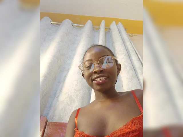 Chocolateboo598 live cam on BongaCams