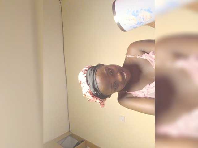 Chocolateboo598 live cam on BongaCams