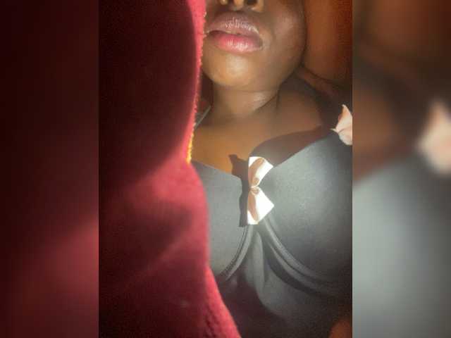 Chocolateboo598 live cam on BongaCams