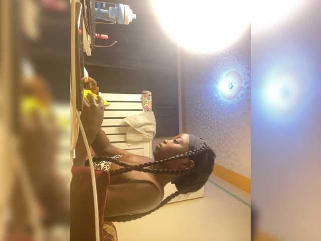 Chocolateboo598 live cam on BongaCams