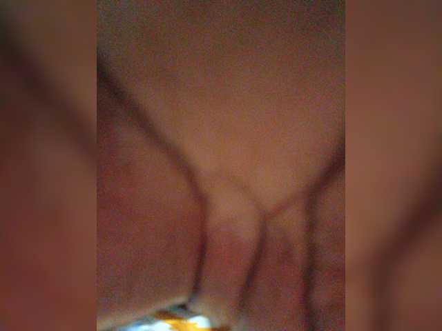 Hotpetitechic live cam preview