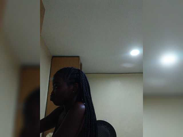 Chocolateboo598 live cam on BongaCams
