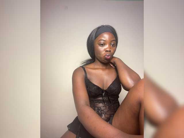 Chocolateboo598 live cam on BongaCams