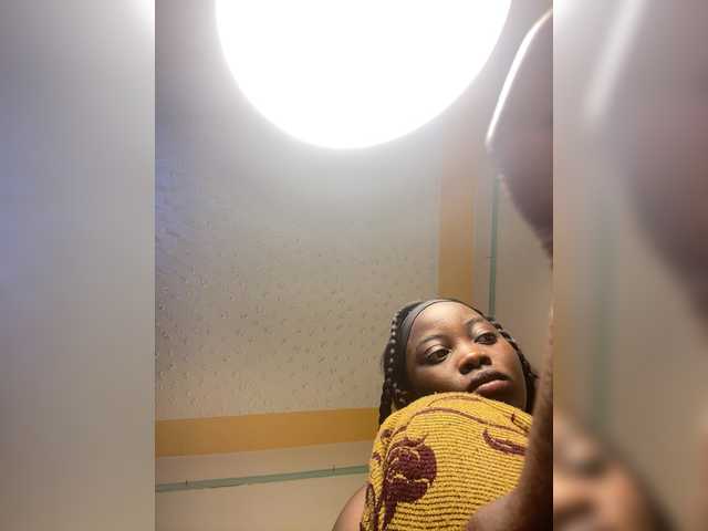 Chocolateboo598 live cam on BongaCams