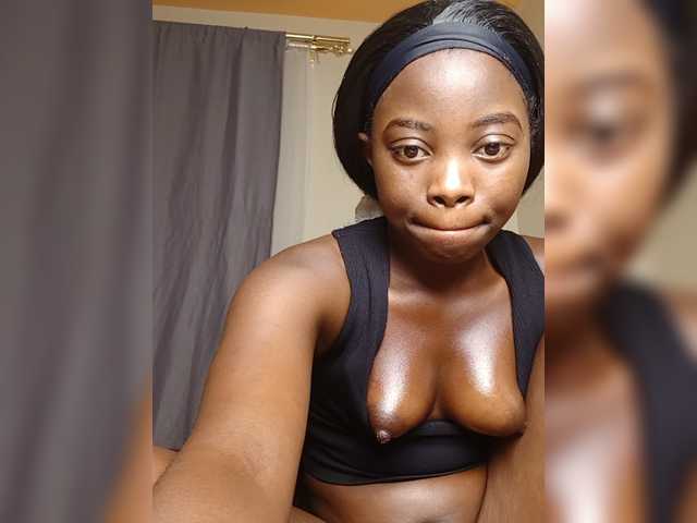 Chocolateboo598 live cam on BongaCams
