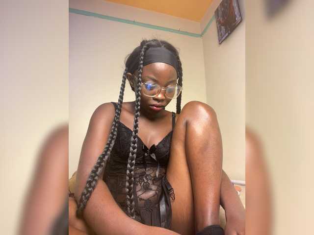 Chocolateboo598 live cam on BongaCams