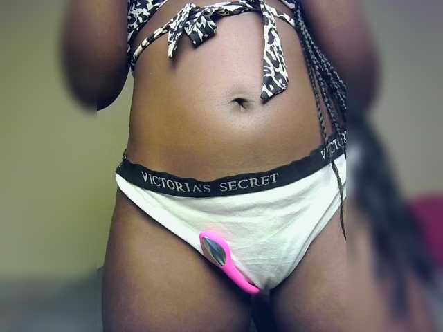 Chocolateboo598 live cam on BongaCams