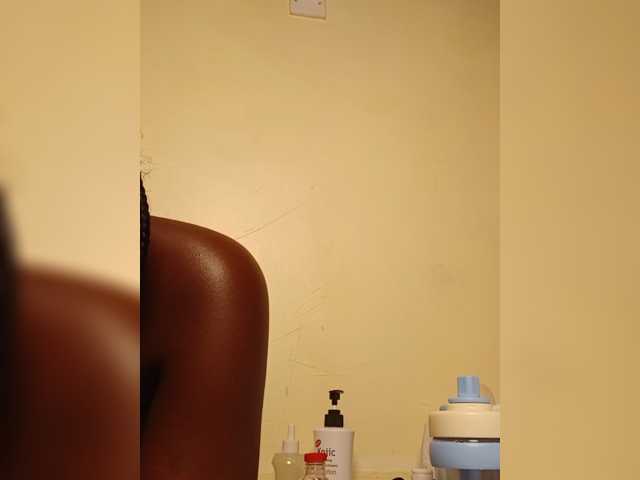 Chocolateboo598 live cam on BongaCams