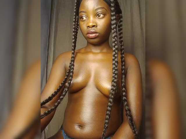 Chocolateboo598 live cam on BongaCams