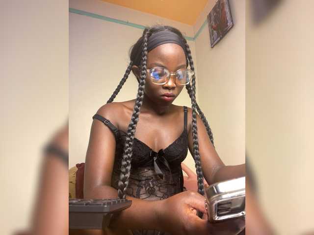 Chocolateboo598 live cam on BongaCams