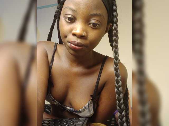 Chocolateboo598 live cam on BongaCams