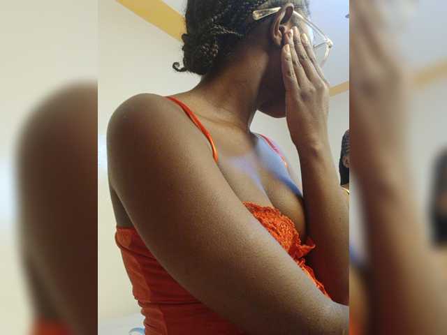 Chocolateboo598 live cam on BongaCams