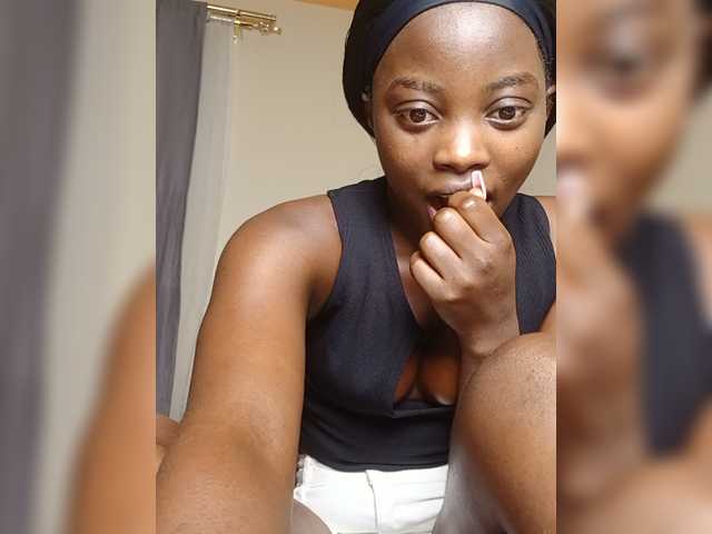 Chocolateboo598 live cam on BongaCams