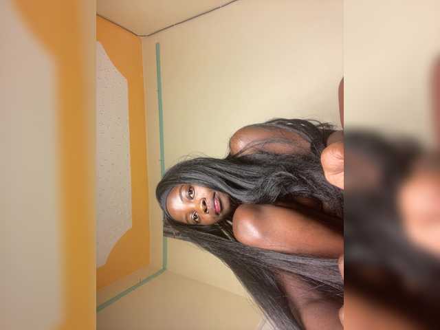 Chocolateboo598 live cam on BongaCams