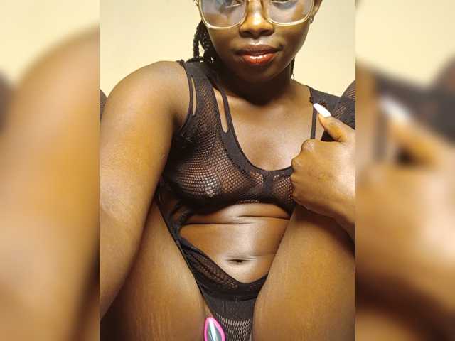 Chocolateboo598 live cam on BongaCams