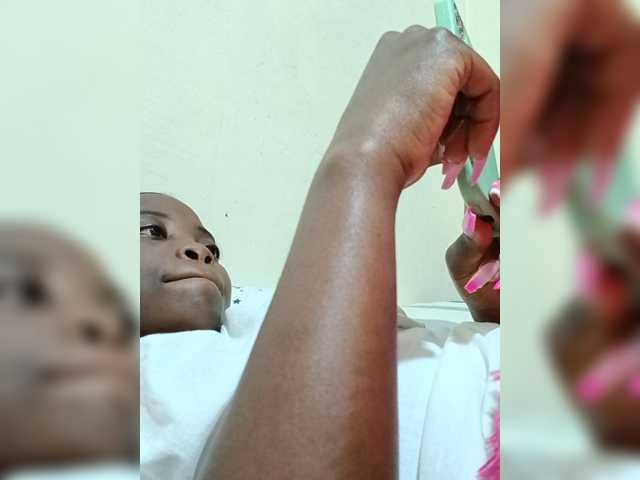 Chocolateboo598 live cam on BongaCams