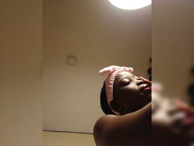 صورة بث Hotpetitechic على BongaCams
