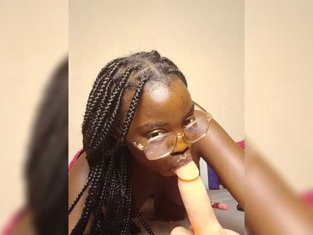 Chocolateboo598 live cam on BongaCams