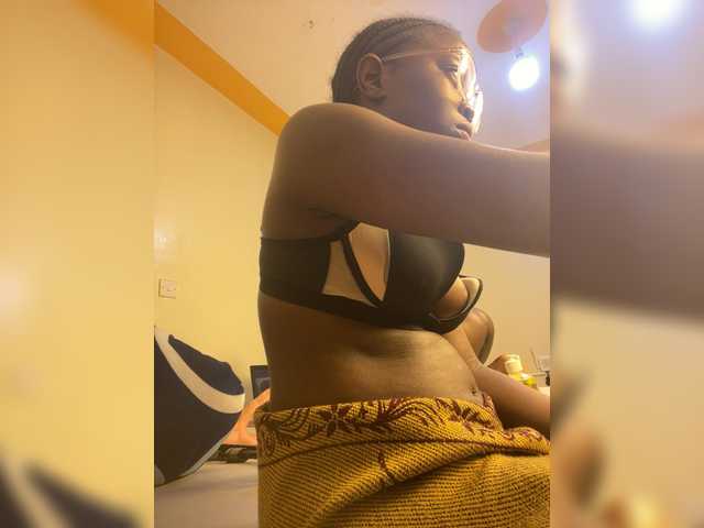 Chocolateboo598 live cam on BongaCams