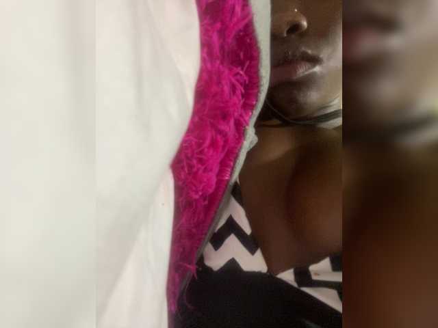 Chocolateboo598 live cam on BongaCams