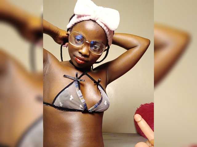 Chocolateboo598 live cam on BongaCams