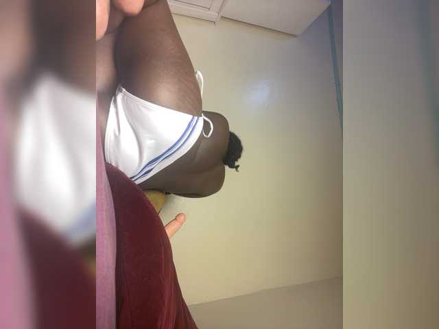 Chocolateboo598 live cam on BongaCams