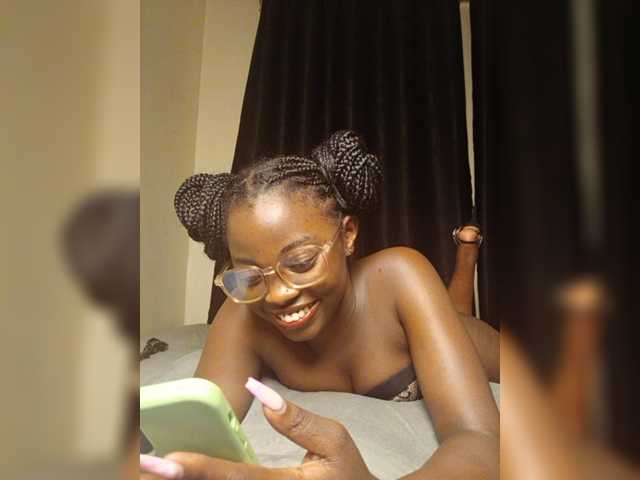 Chocolateboo598 live cam on BongaCams
