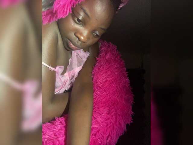 Chocolateboo598 live cam on BongaCams