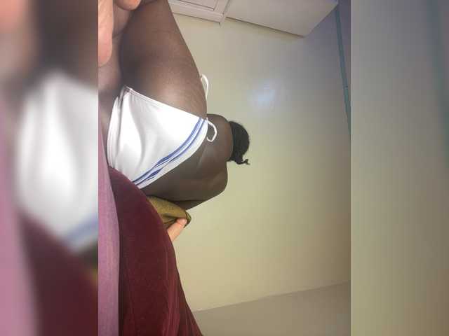 Chocolateboo598 live cam on BongaCams