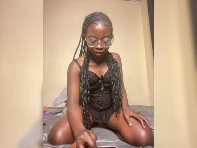 hotpetite555
