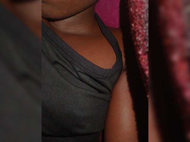 Chocolateboo598 live cam on BongaCams