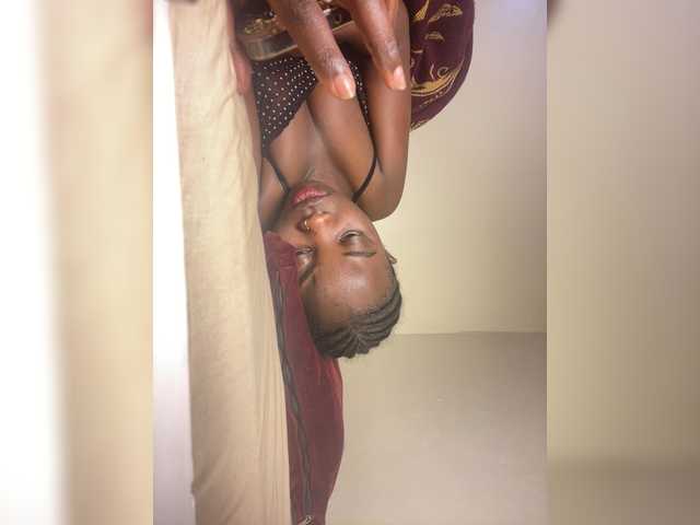 Chocolateboo598 live cam on BongaCams