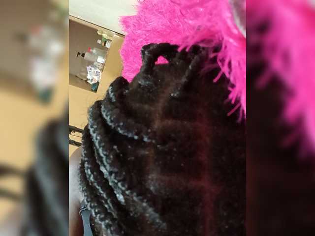 Chocolateboo598 live cam on BongaCams