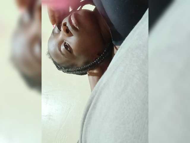 Chocolateboo598 live cam on BongaCams