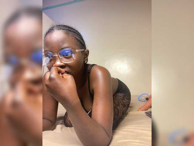 Chocolateboo598 live cam on BongaCams