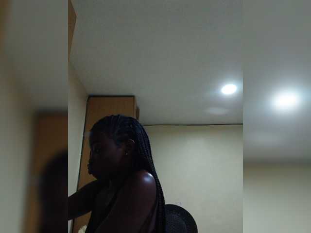 Chocolateboo598 live cam on BongaCams