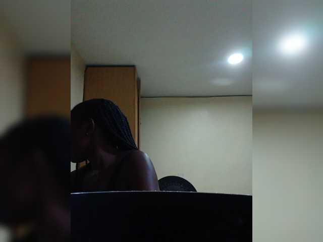 hotpetite555