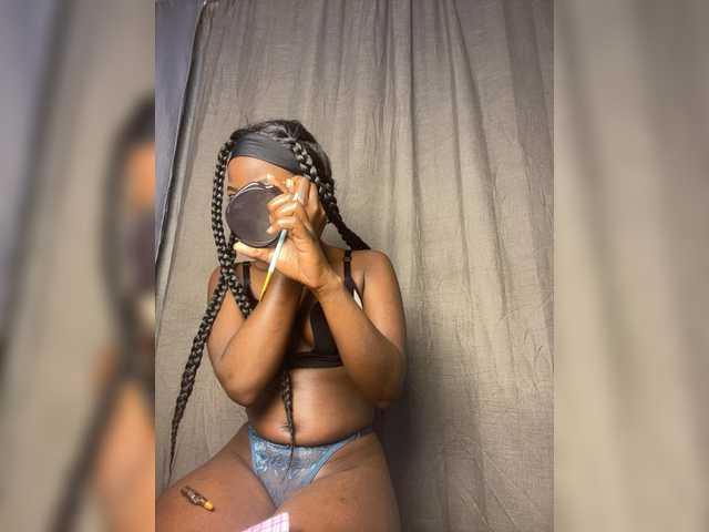 Chocolateboo598 live cam on BongaCams