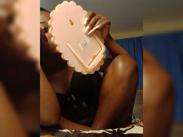 Chocolateboo598 live cam on BongaCams