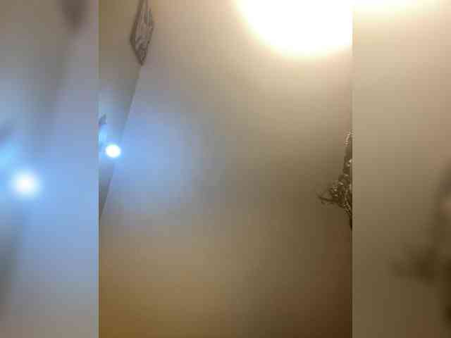 Hotpetite555 webcam