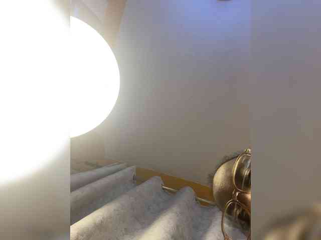 Hotpetite555 webcam