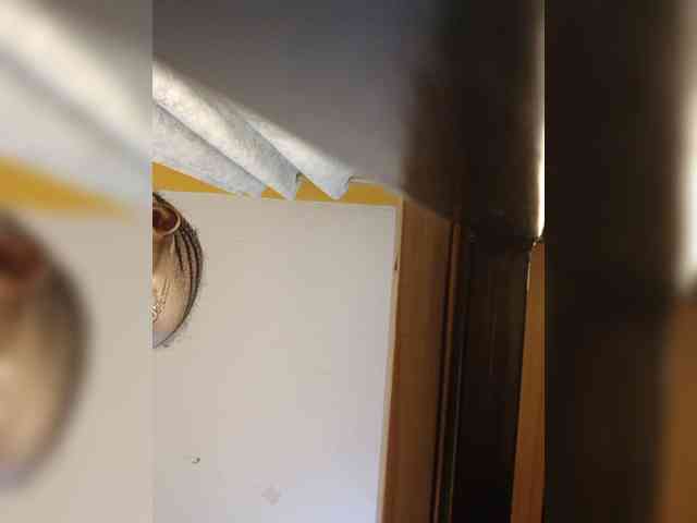 Hotpetite555 webcam