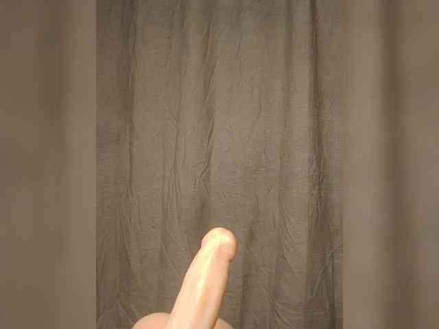 Hotpetite555 webcam