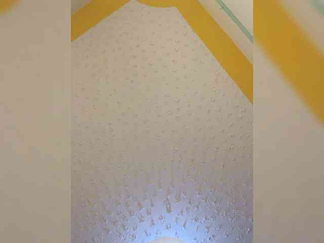 Hotpetite555 webcam