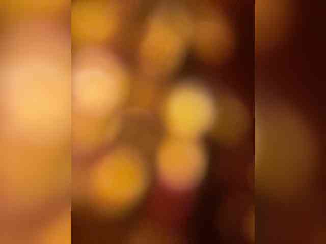Hotpetite555 webcam