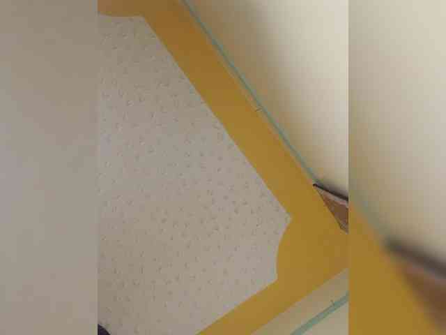 Hotpetite555 webcam