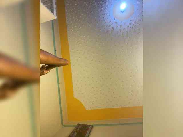 Hotpetite555 webcam