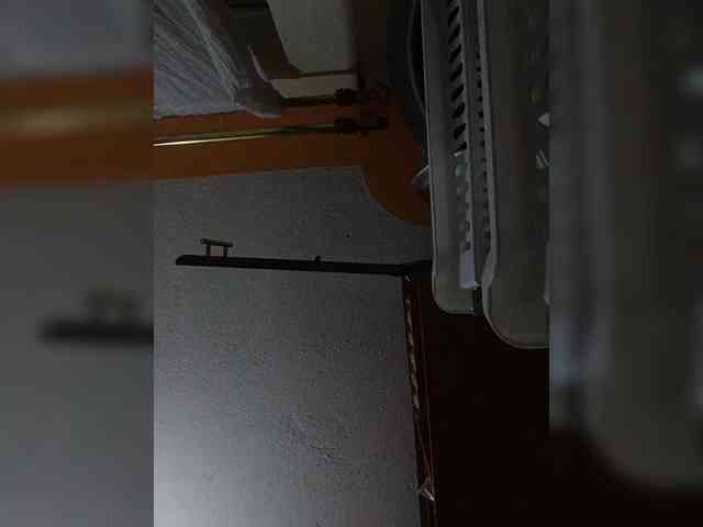 Hotpetite555 webcam